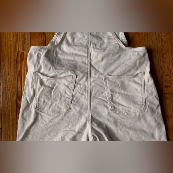 GAP Denim Overall Shorts - Picture 5 of 6